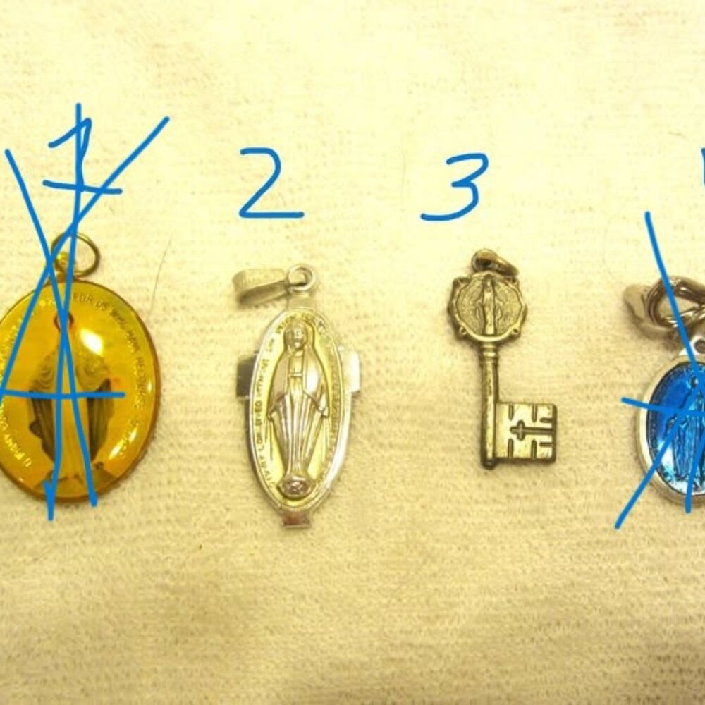 VTG RELIGIOUS PENDANTS & BROOCH OF MARY, $EACH